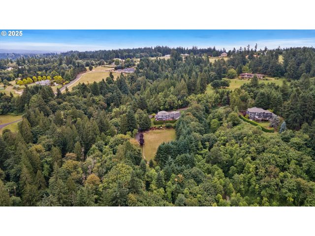 2350 Sw TURNER Rd, West Linn, OR 97068