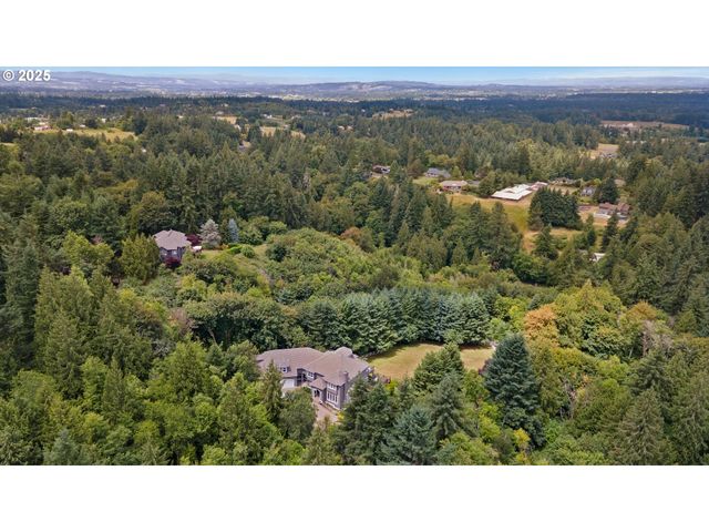 2350 Sw TURNER Rd, West Linn, OR 97068