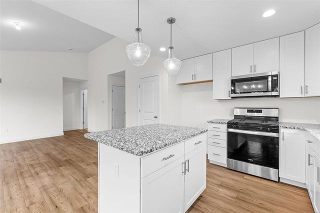 1 Sydney @ Arlington Heights, Imperial, MO 63052