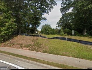 630 Lanier Avenue E, Fayetteville, GA 30214