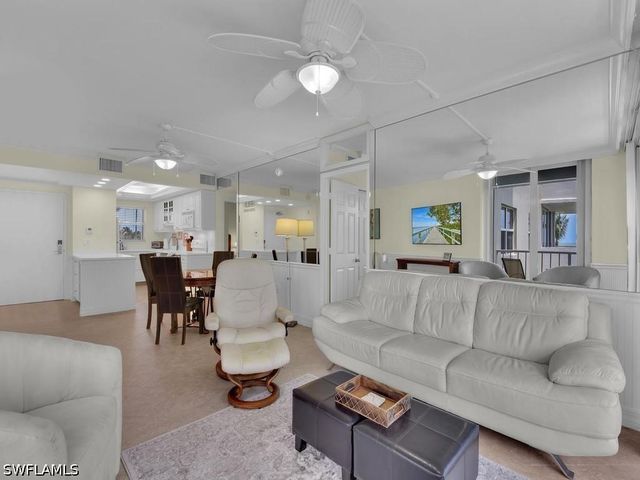 140 Seaview CT 206S, Marco Island, FL 34145