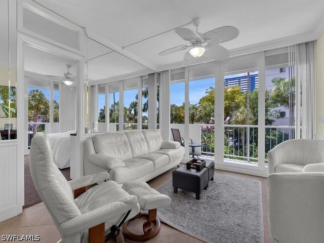 140 Seaview CT 206S, Marco Island, FL 34145