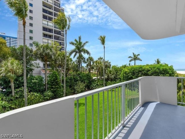 140 Seaview CT 206S, Marco Island, FL 34145