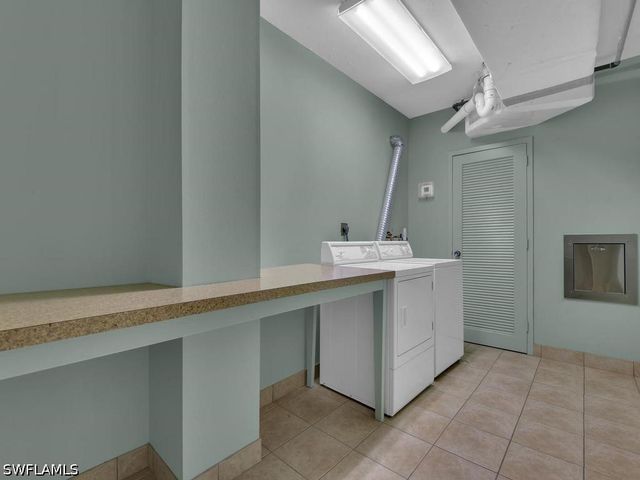 140 Seaview CT 206S, Marco Island, FL 34145