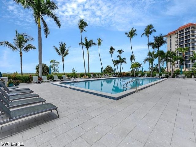 140 Seaview CT 206S, Marco Island, FL 34145