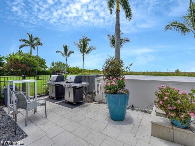 140 Seaview CT 206S, Marco Island, FL 34145
