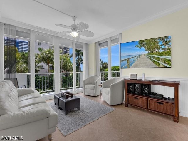 140 Seaview CT 206S, Marco Island, FL 34145