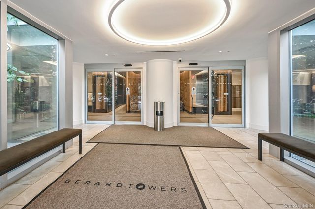 70-25 Yellowstone Boulevard 18K, Forest Hills, NY 11375