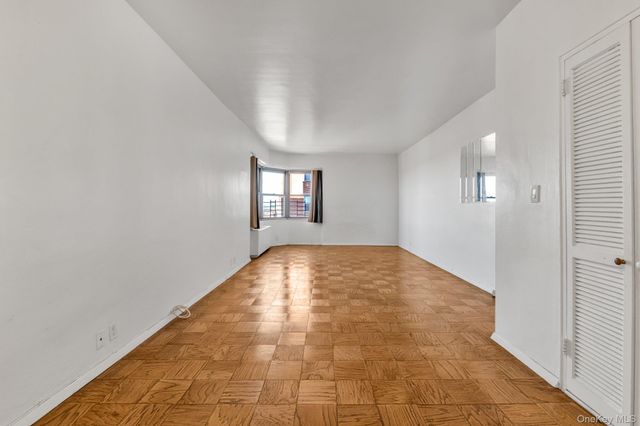 70-25 Yellowstone Boulevard 18K, Forest Hills, NY 11375