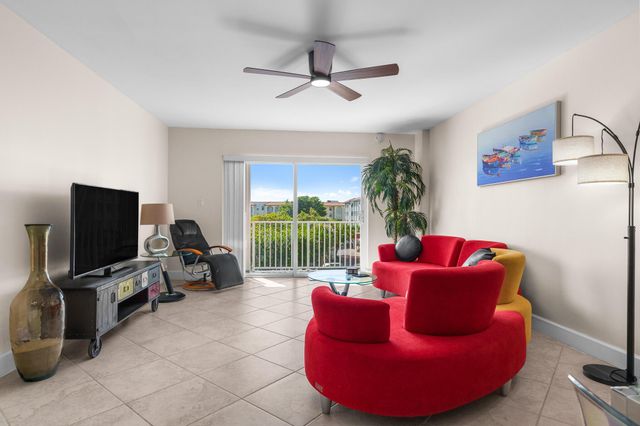 950 Ponce De Leon Road 403, Boca Raton, FL 33432