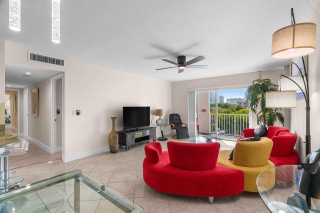 950 Ponce De Leon Road 403, Boca Raton, FL 33432