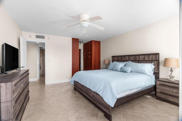 950 Ponce De Leon Road 403, Boca Raton, FL 33432