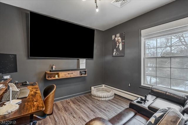 9 River View Dr, Hardwick Twp., NJ 07825