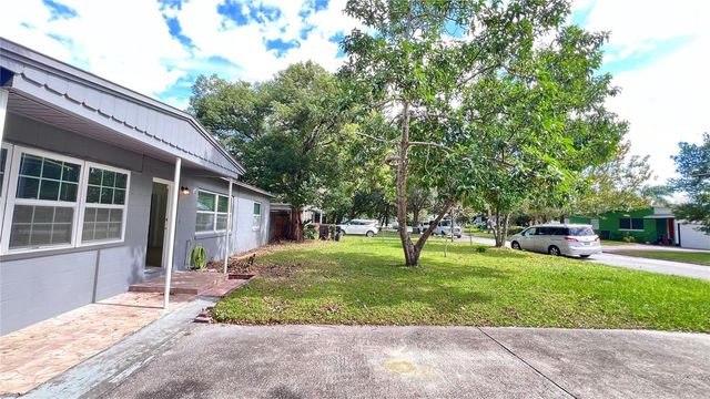 2421 LAURA PLACE, Orlando, FL 32803