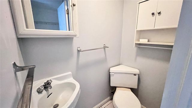 2421 LAURA PLACE, Orlando, FL 32803