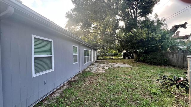 2421 LAURA PLACE, Orlando, FL 32803