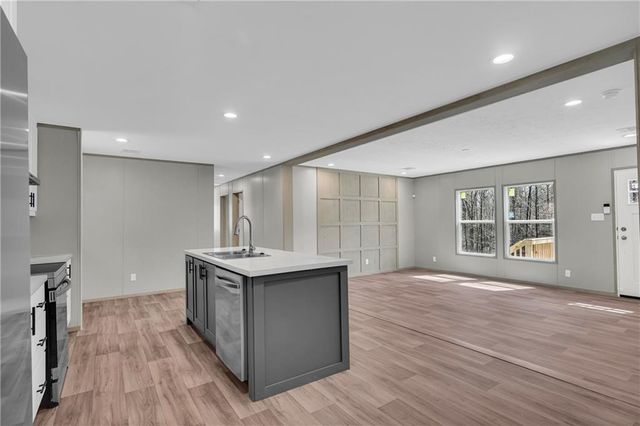 136 Poplar Drive, Dawsonville, GA 30534