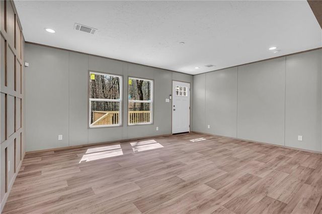 136 Poplar Drive, Dawsonville, GA 30534