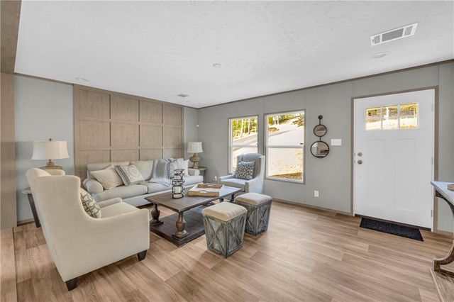 136 Poplar Drive, Dawsonville, GA 30534