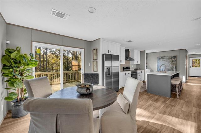 136 Poplar Drive, Dawsonville, GA 30534