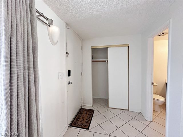 674 Rolling Green Drive 674, Las Vegas, NV 89169