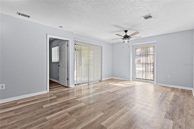 4111 ASHFORD GREEN PLACE B202, Tampa, FL 33613