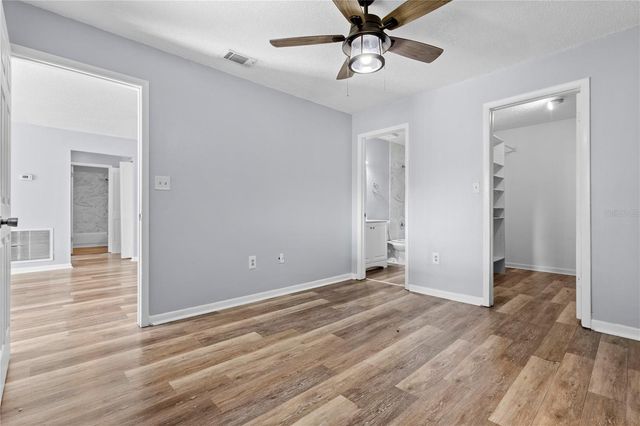 4111 ASHFORD GREEN PLACE B202, Tampa, FL 33613