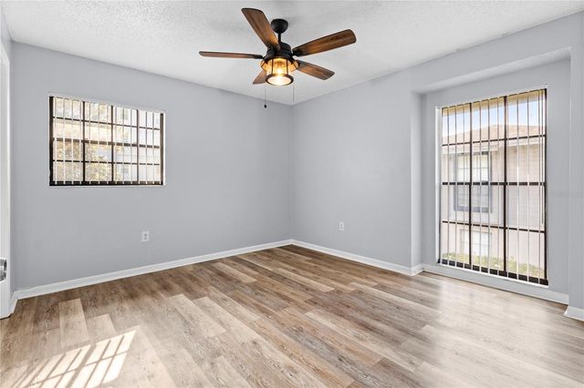 4111 ASHFORD GREEN PLACE B202, Tampa, FL 33613