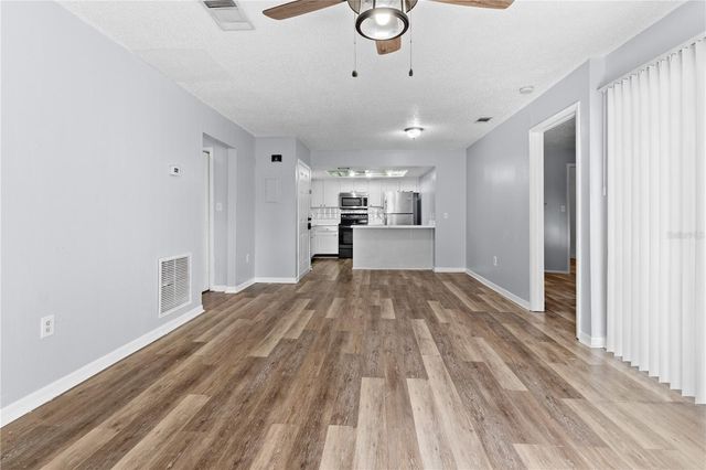 4111 ASHFORD GREEN PLACE B202, Tampa, FL 33613