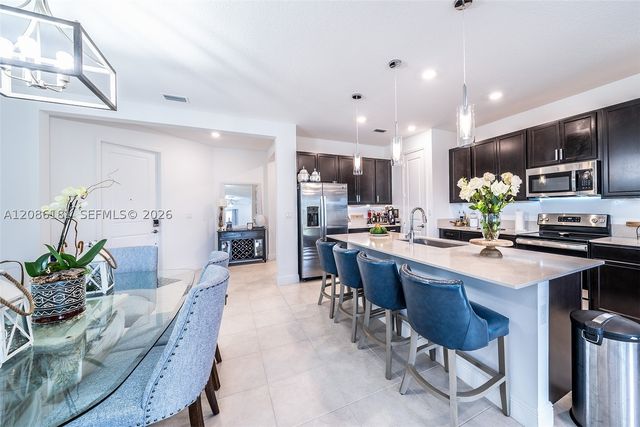 4230 Rosa Dr, Deerfield Beach, FL 33064
