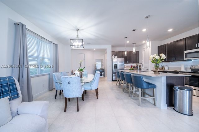 4230 Rosa Dr, Deerfield Beach, FL 33064