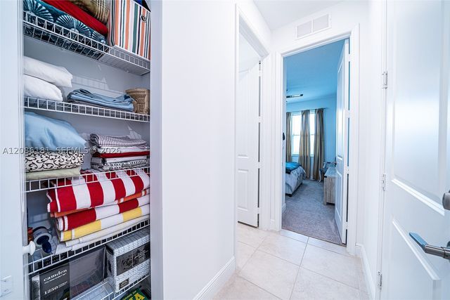 4230 Rosa Dr, Deerfield Beach, FL 33064