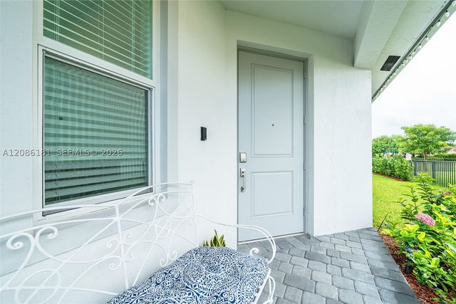 4230 Rosa Dr, Deerfield Beach, FL 33064