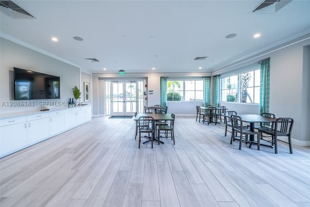 4230 Rosa Dr, Deerfield Beach, FL 33064