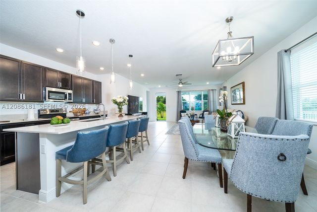 4230 Rosa Dr, Deerfield Beach, FL 33064