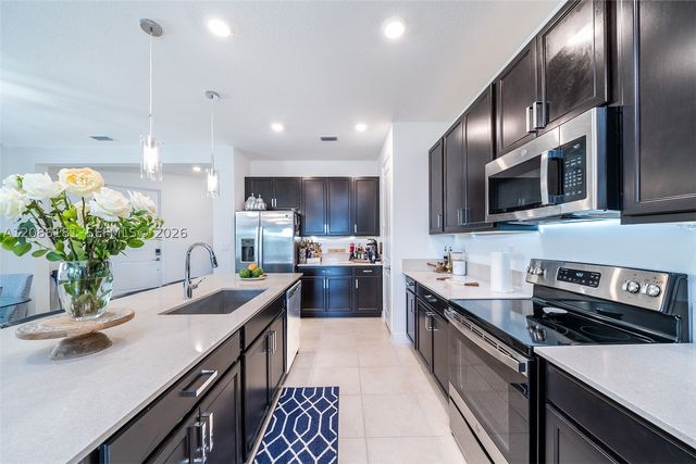 4230 Rosa Dr, Deerfield Beach, FL 33064