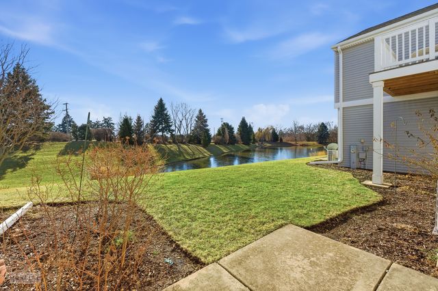 397 Cascade Lane 397, Oswego, IL 60543