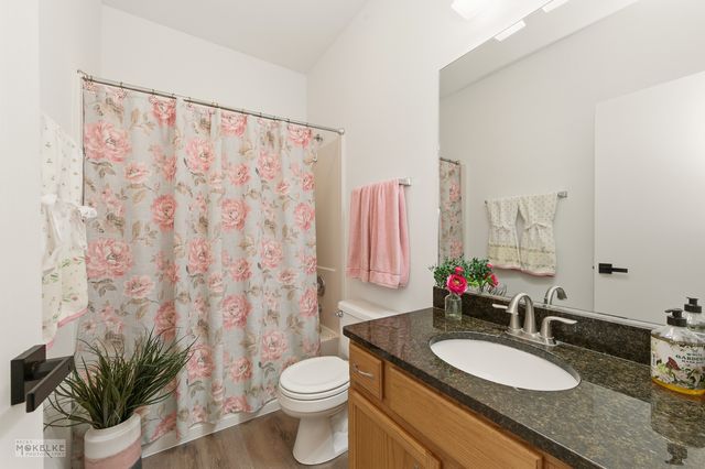 397 Cascade Lane 397, Oswego, IL 60543