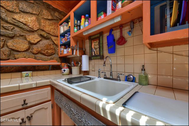 4204 EMORY Road, El Paso, TX 79922
