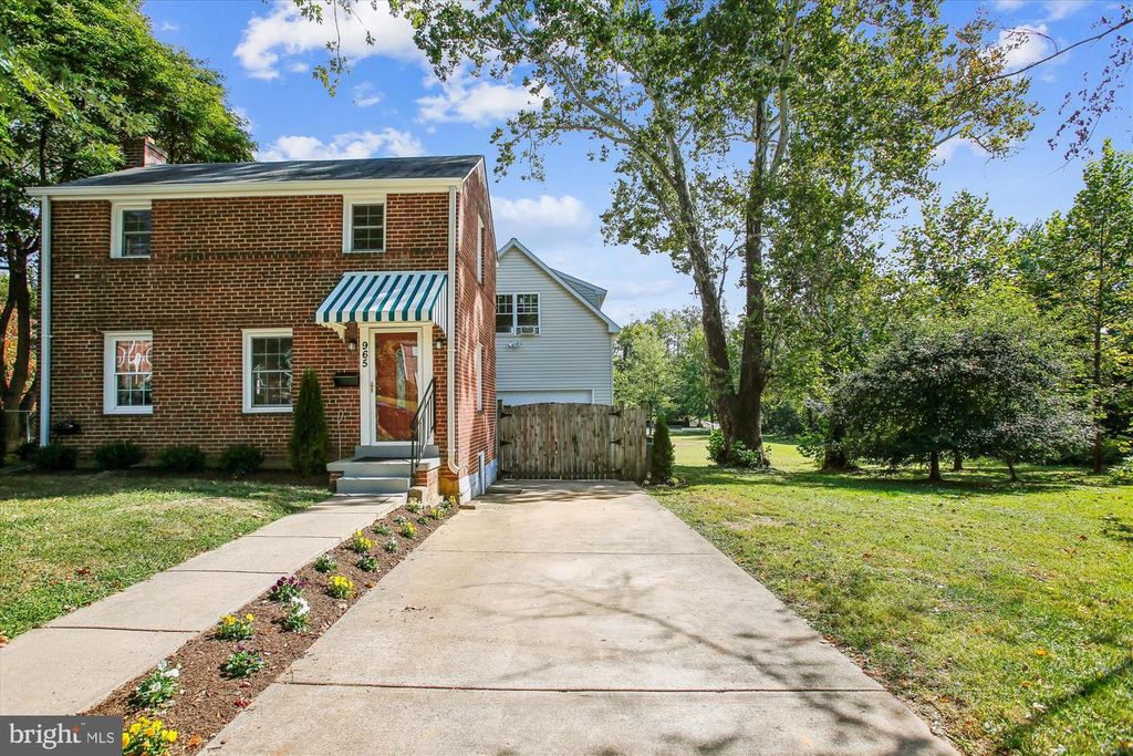 965 N KENTUCKY ST, Arlington, VA 22205