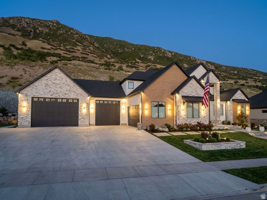 268 N FLAG ROCK DR, Farmington, UT 84025 — exterior