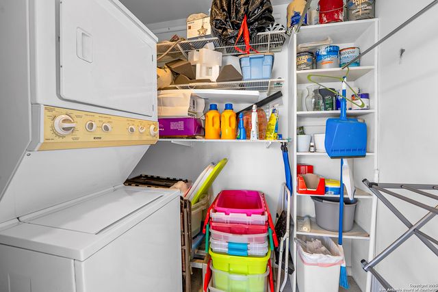 165 W Rampart Dr Apt 706, San Antonio, TX 78216