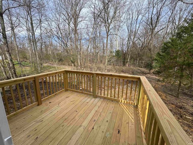 450 Trinton Circle, Bedford, IN 47421