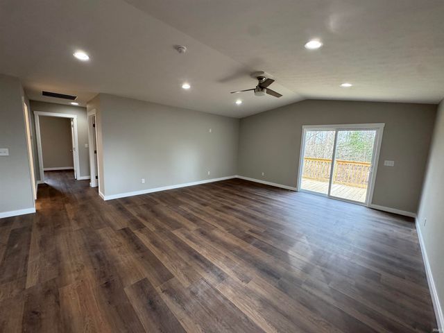 450 Trinton Circle, Bedford, IN 47421