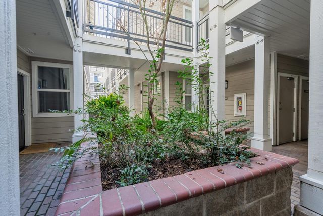 1982 W Bayshore Road 217, East Palo Alto, CA 94303