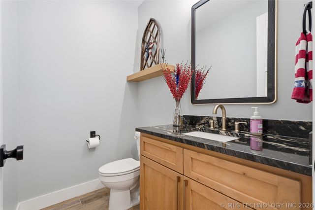 5882 E 171st Street S, Bixby, OK 74008