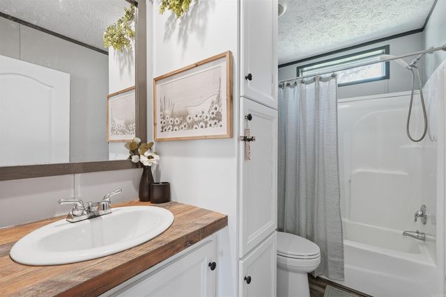 11001 River Trail Drive, Scott, AR 72141