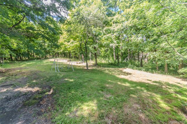 26 Old Hollow Road, Clinton Corners, NY 12514