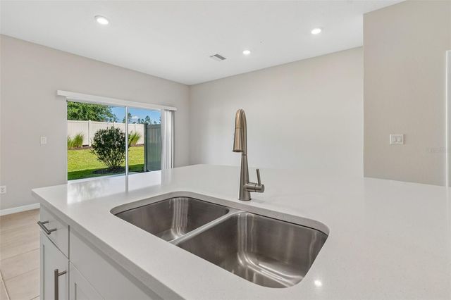 2470 PARAVANE WAY, Wesley Chapel, FL 33543
