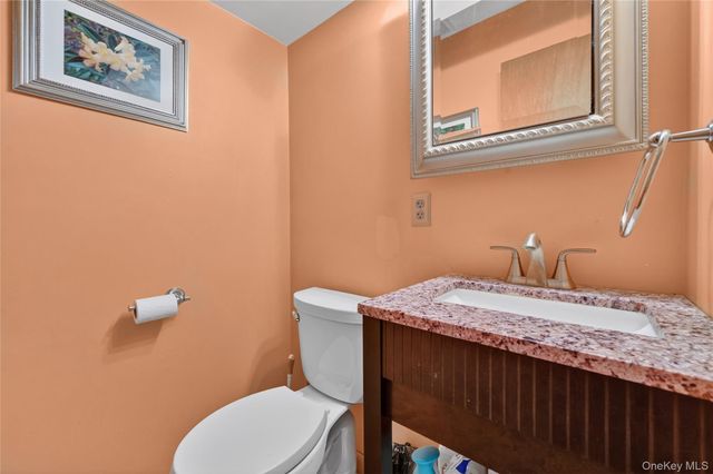 2 Grove Avenue, Greenwood Lake, NY 10925